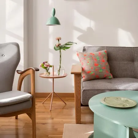 Halcyon Days Designer By Ana Locking Apartment *